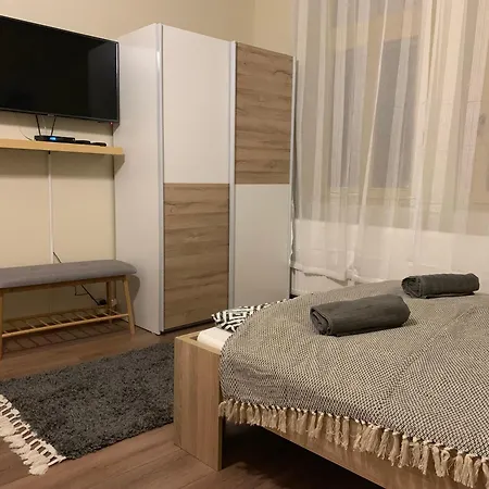 Vendeghaz A Foutcan بيت ضيافة 3*